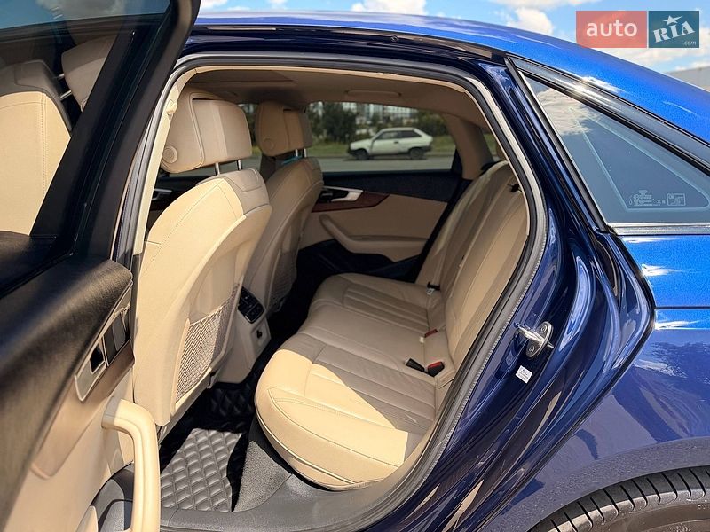 Седан Audi A4 2021 в Кривом Роге