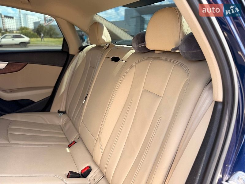 Седан Audi A4 2021 в Кривом Роге