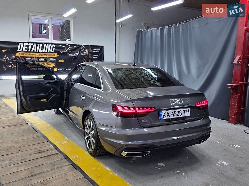 Седан Audi A4 2021 в Киеве фото Седан Audi A4 2021 в Киеве