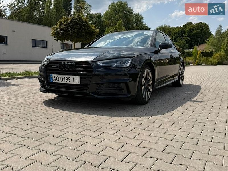Седан Audi A4 2018 в Виноградові