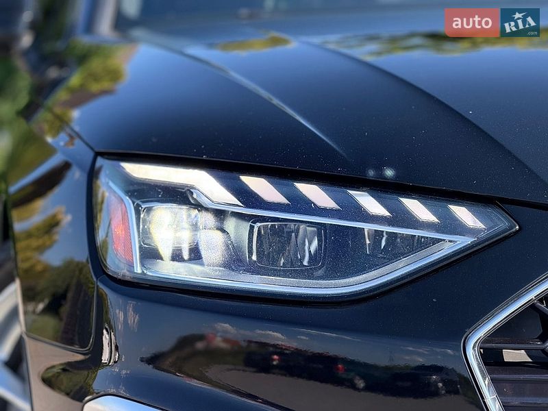 Седан Audi A4 2022 в Стрые