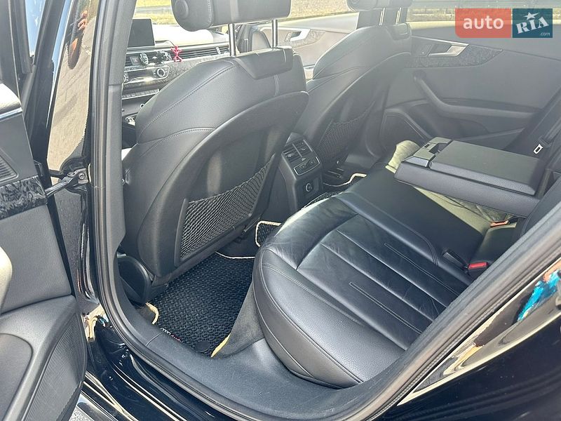 Седан Audi A4 2017 в Полтаві