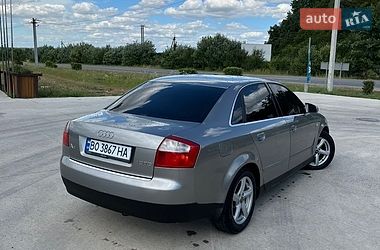 Седан Audi A4 2004 в Борщеве