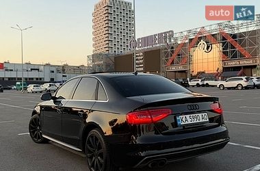 Седан Audi A4 2014 в Києві