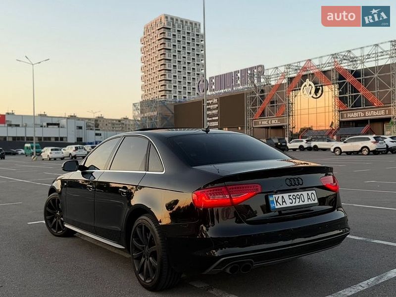 Седан Audi A4 2014 в Києві