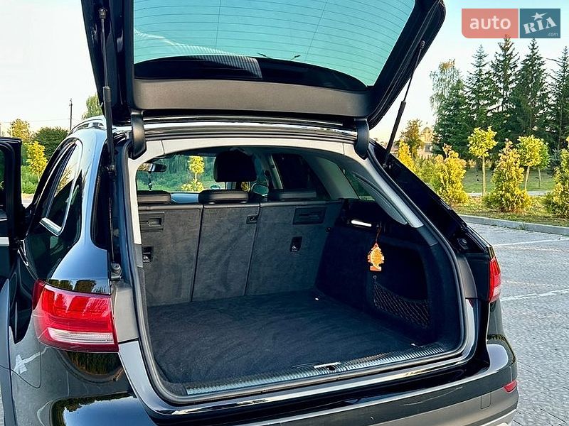 Універсал Audi A4 2017 в Львові