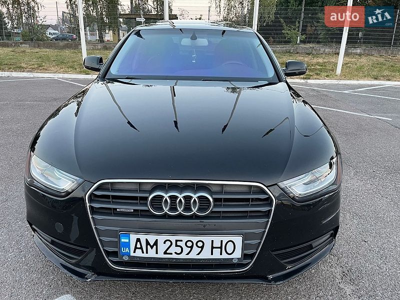 Седан Audi A4 2012 в Житомире