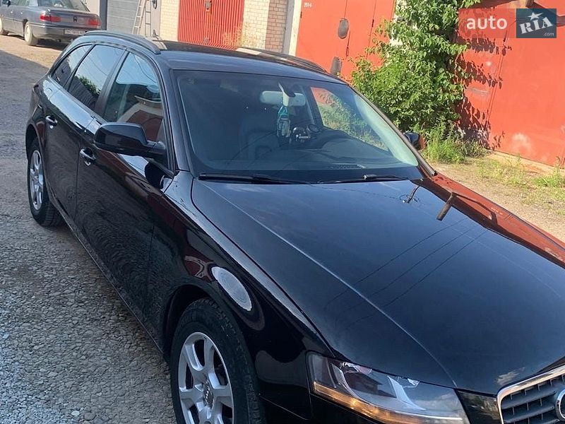 Універсал Audi A4 2011 в Стрию