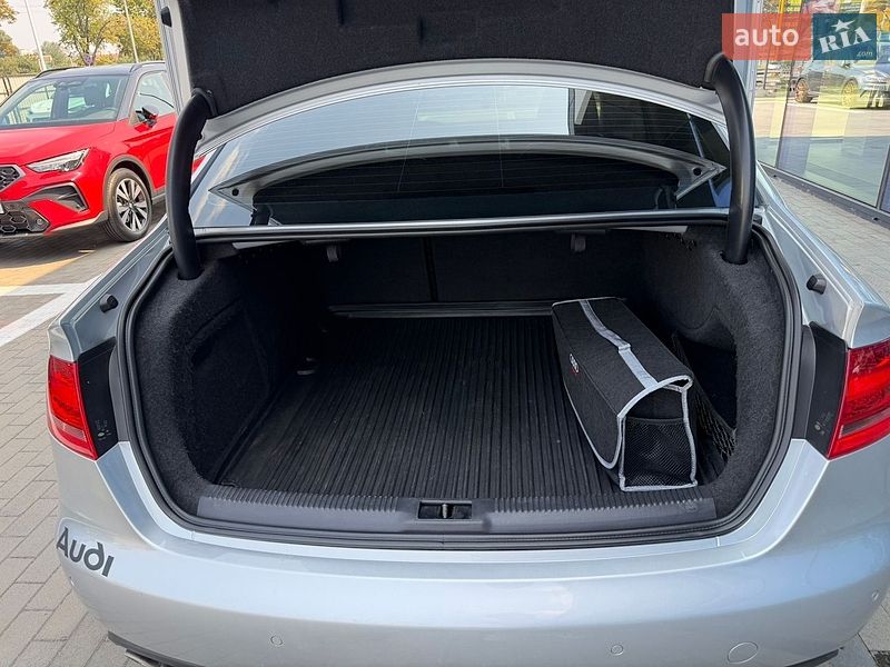 Седан Audi A4 2009 в Киеве