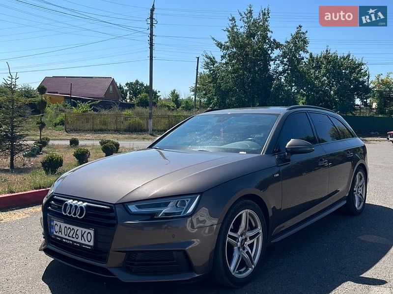 Audi A4, фото з оголошення