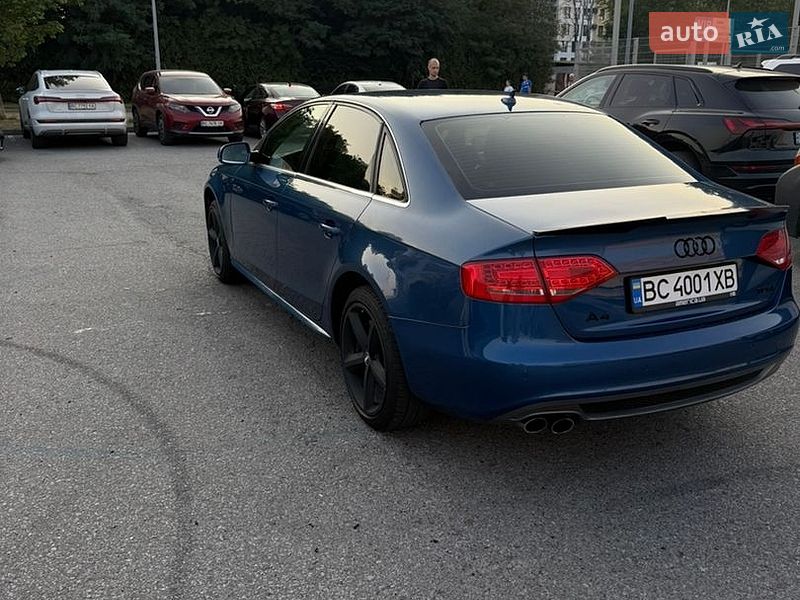 Седан Audi A4 2011 в Львові