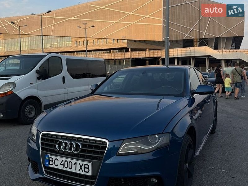 Седан Audi A4 2011 в Львові