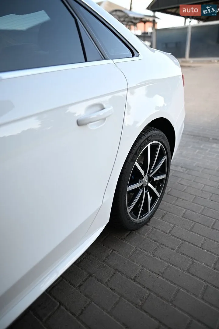 2015 Audi A4 - мініатюра 16