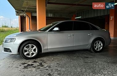 Седан Audi A4 2010 в Львові