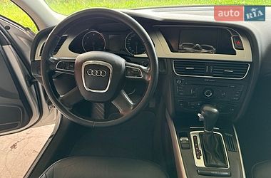 Седан Audi A4 2010 в Львові