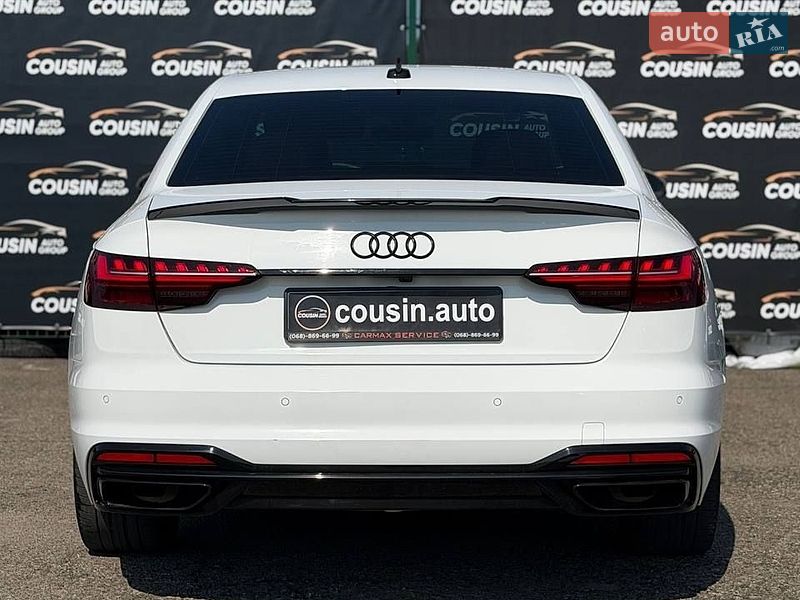 Седан Audi A4 2020 в Киеве