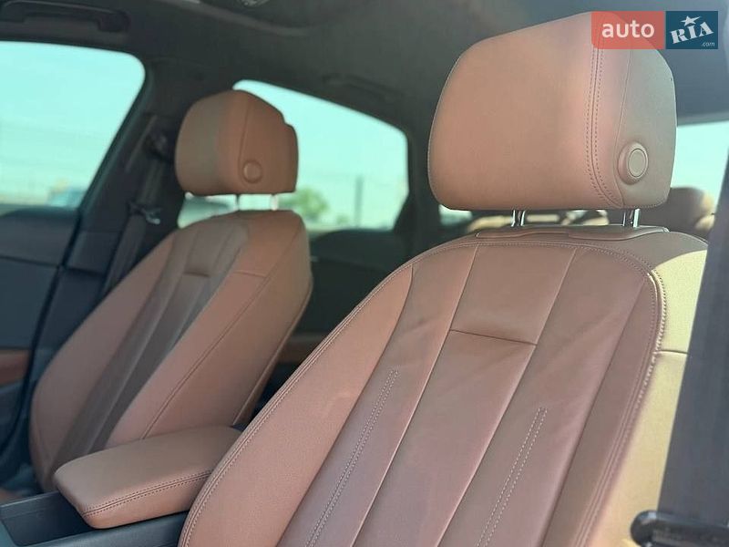 Седан Audi A4 2020 в Киеве