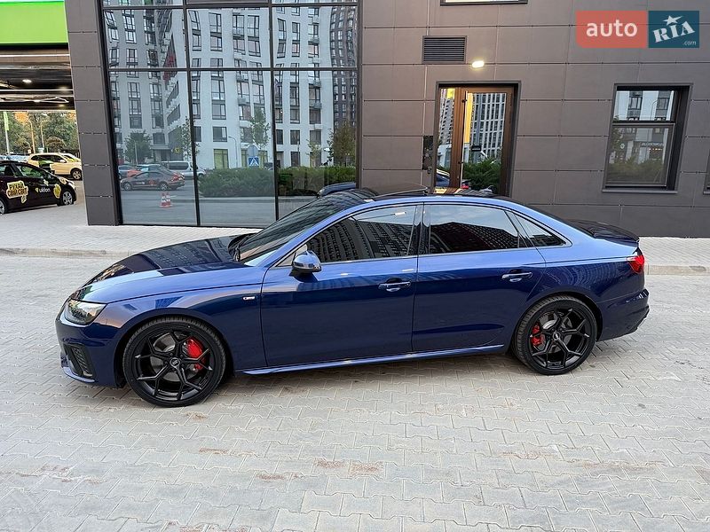 Седан Audi A4 2021 в Києві