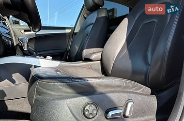 Седан Audi A4 2013 в Львові