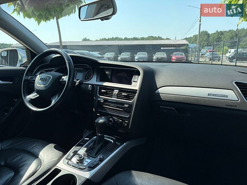 Седан Audi A4 2013 в Львові