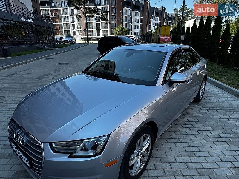 Седан Audi A4 2016 в Львові
