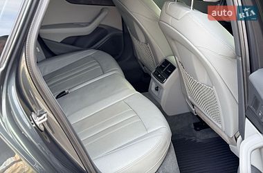 Седан Audi A4 2018 в Львові
