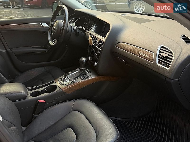 Седан Audi A4 2014 в Києві