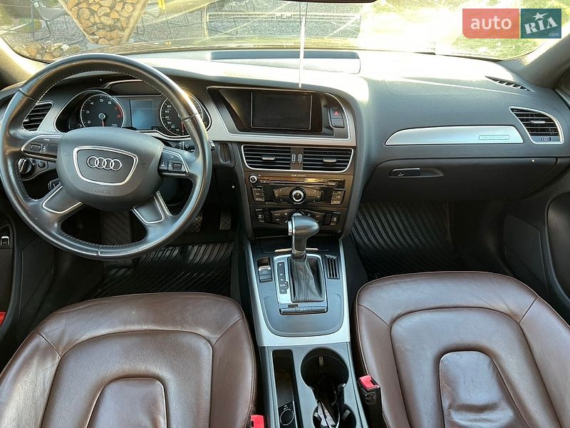 Седан Audi A4 2014 в Києві