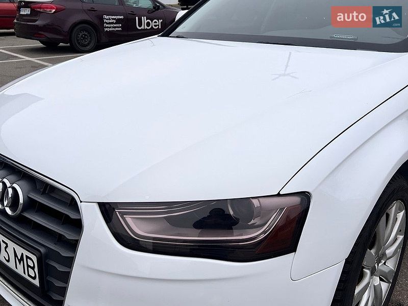 Седан Audi A4 2013 в Києві