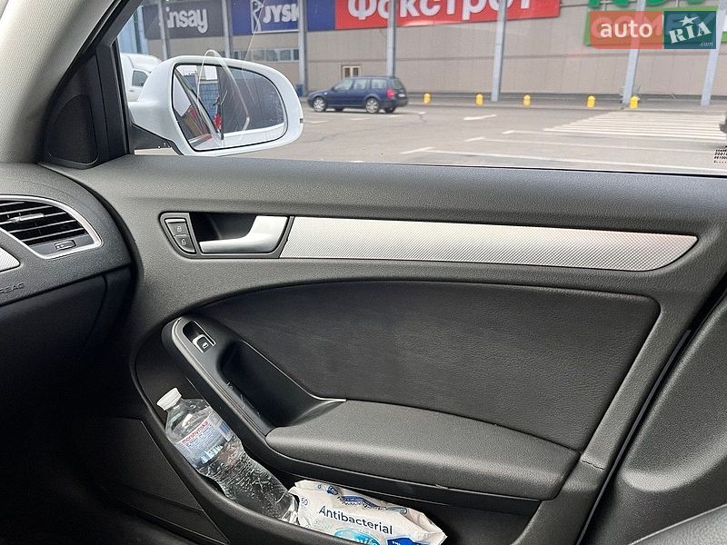 Седан Audi A4 2013 в Києві