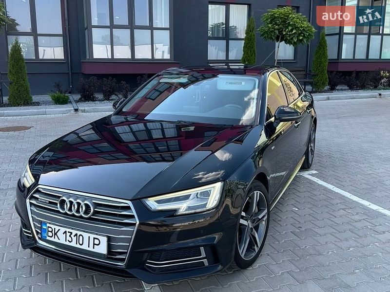 Седан Audi A4 2016 в Рівному