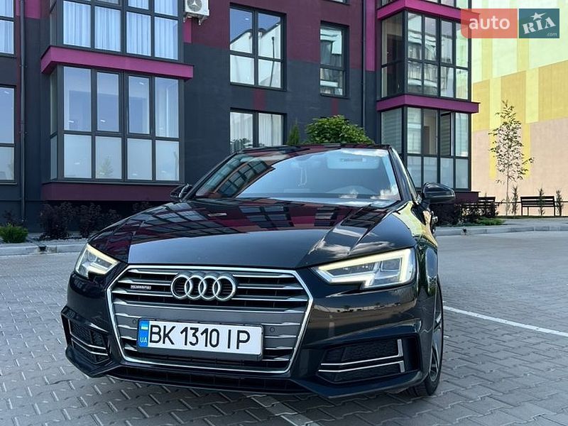 Седан Audi A4 2016 в Рівному