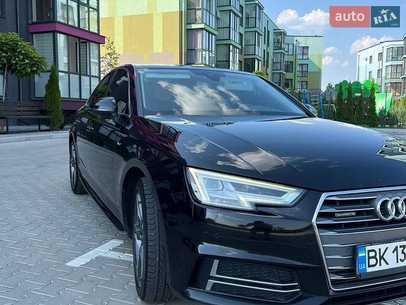 Седан Audi A4 2016 в Рівному