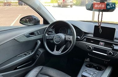 Седан Audi A4 2016 в Рівному