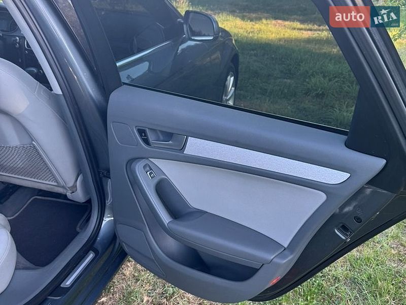 Седан Audi A4 2013 в Козельщині