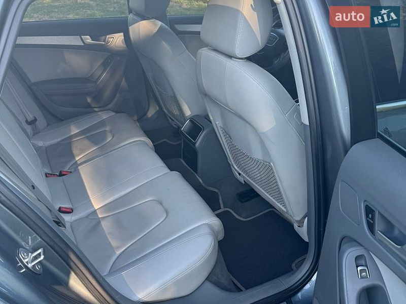 Седан Audi A4 2013 в Козельщині