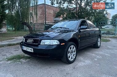Седан Audi A4 1997 в Ковеле