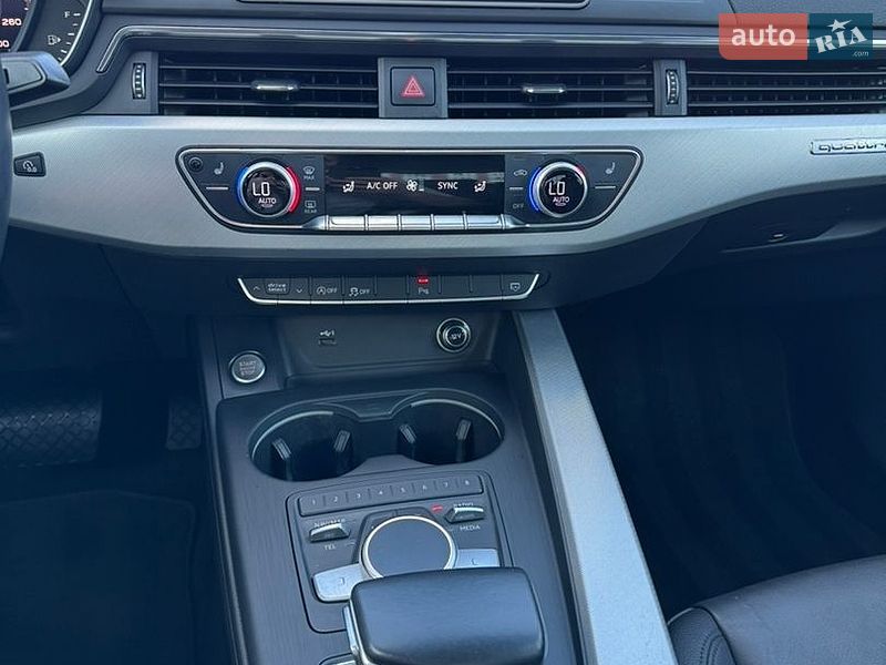 Седан Audi A4 2017 в Рівному