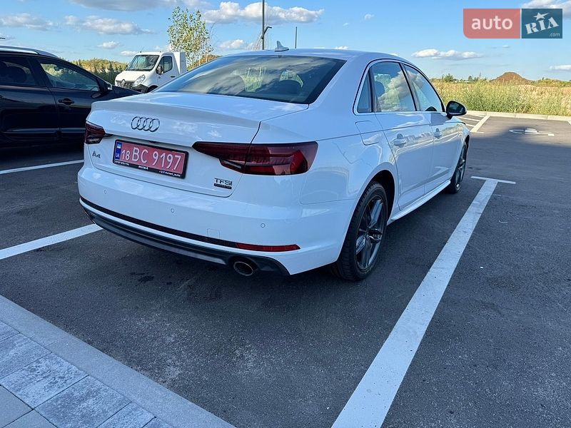 Седан Audi A4 2017 в Рівному