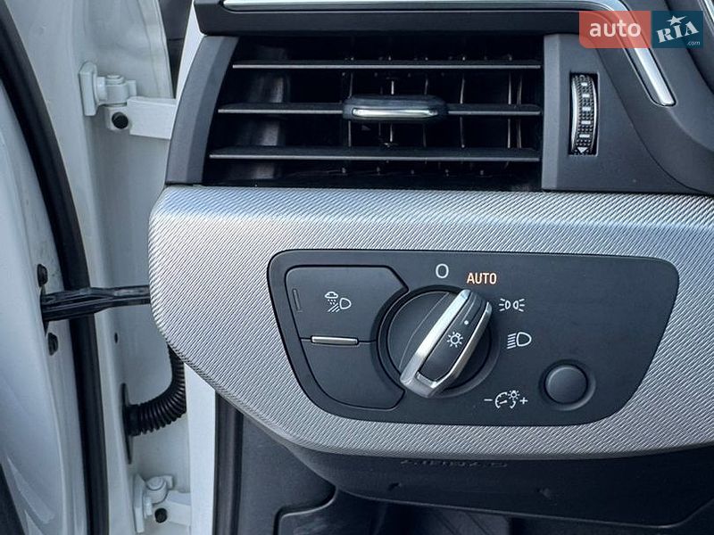 Седан Audi A4 2017 в Рівному