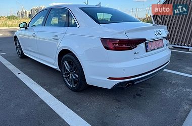 Седан Audi A4 2017 в Рівному