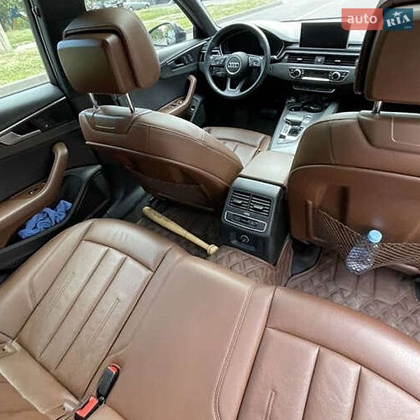 Седан Audi A4 2018 в Києві