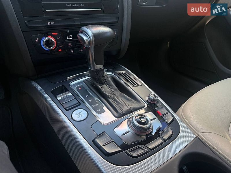 Седан Audi A4 2015 в Днепре