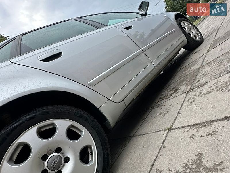 Седан Audi A4 2006 в Луцке
