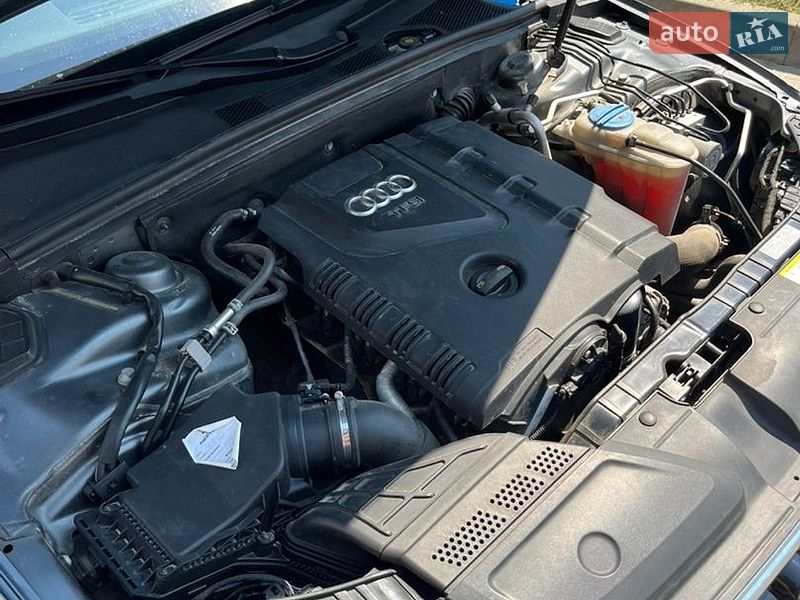 Седан Audi A4 2013 в Новояворівську