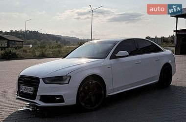 Седан Audi A4 2013 в Львове