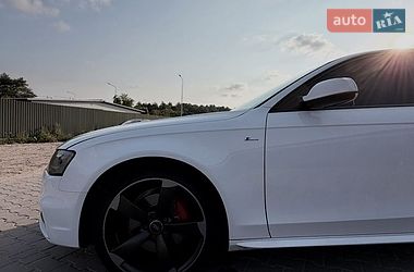 Седан Audi A4 2013 в Львове