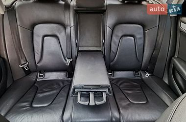 Седан Audi A4 2013 в Львове
