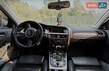 Седан Audi A4 2013 в Львові