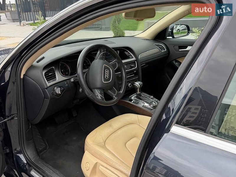 Седан Audi A4 2013 в Рівному